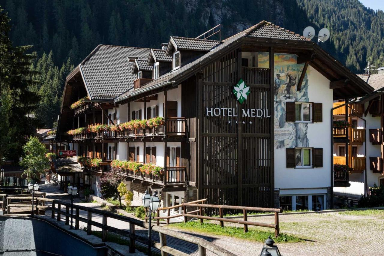 Hotel Medil Campitello di Fassa Exterior photo