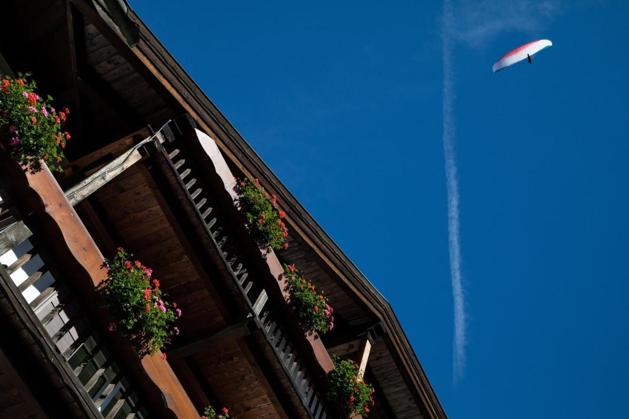 Hotel Medil Campitello di Fassa Exterior photo